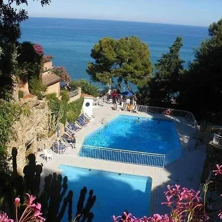 Villino Con Piscina, Privata E Tennis Andora