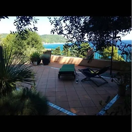 Holiday home Villino Con Piscina, Privata E Tennis