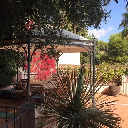 Holiday home Villino Con Piscina, Privata E Tennis *