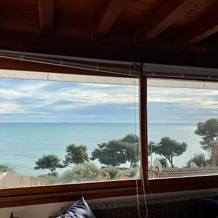Villino Con Piscina, Privata E Tennis